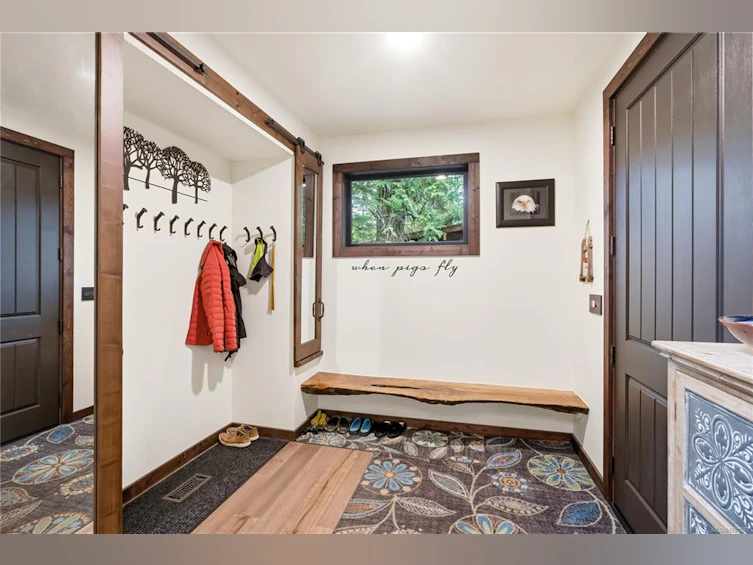 1708 Rainforest Lane, Ucluelet, BC, V0R 3A0 - 11