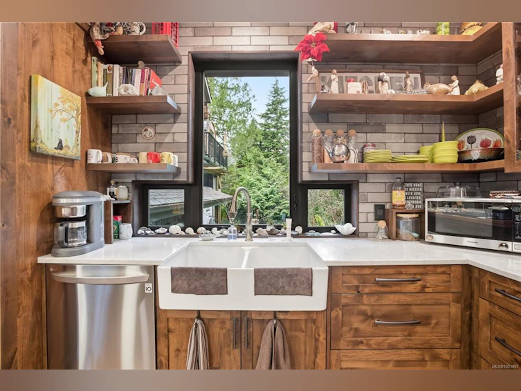 1708 Rainforest Lane, Ucluelet, BC, V0R 3A0 - 21