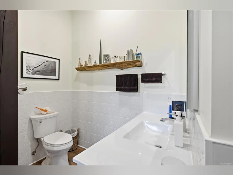 1708 Rainforest Lane, Ucluelet, BC, V0R 3A0 - 38
