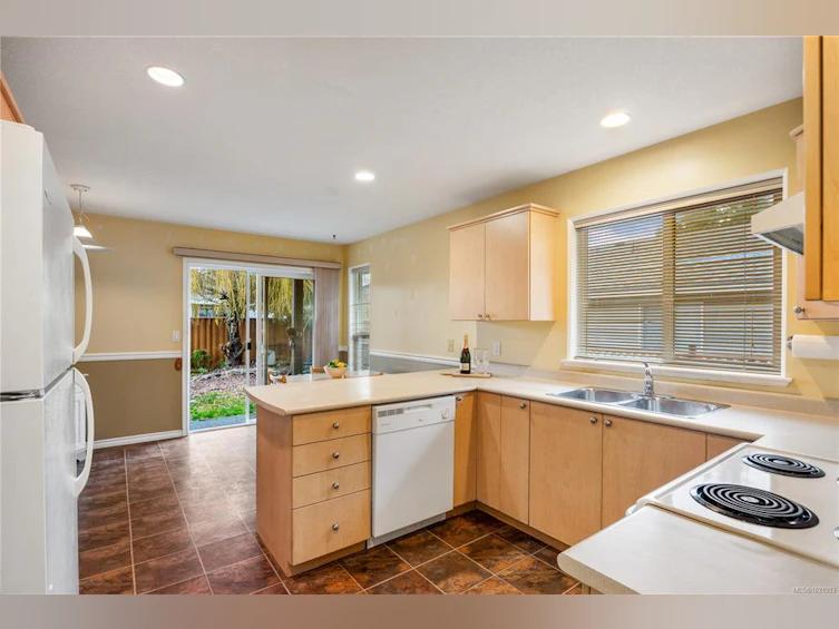 221 Westwood Road, Nanaimo, BC, V9R 6S3 - 7