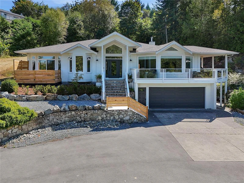 1238 Bluebell Place, North Saanich BC V8L 5J8