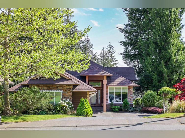 3101 Klanawa Crescent, Courtenay, BC, V9N 3Z9 - 2