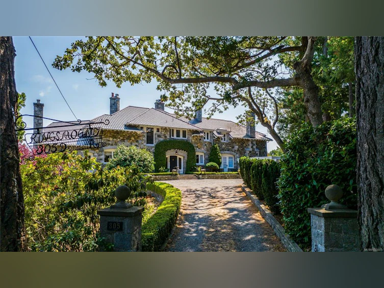 305 Denison Road, Oak Bay, BC, V8S 4K2 - 80
