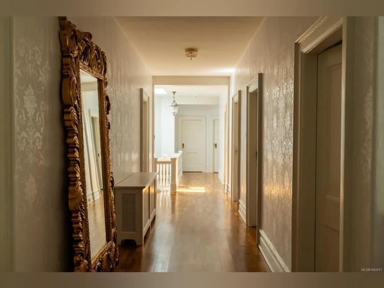 305 Denison Road, Oak Bay, BC, V8S 4K2 - 50