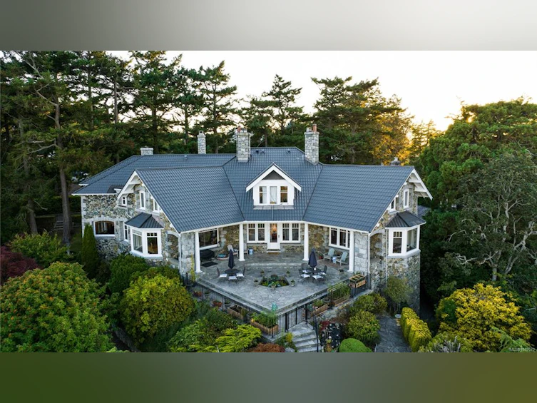 305 Denison Road, Oak Bay, BC, V8S 4K2 - 9