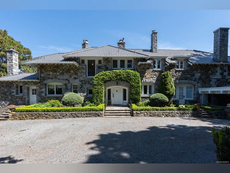 305 Denison Road, Oak Bay, BC, V8S 4K2 - 11