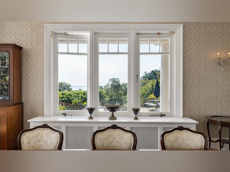 305 Denison Road, Oak Bay, BC, V8S 4K2 - 32
