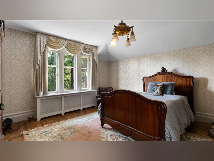 305 Denison Road, Oak Bay, BC, V8S 4K2 - 60