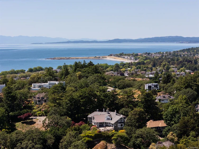 305 Denison Road, Oak Bay, BC, V8S 4K2 - 6