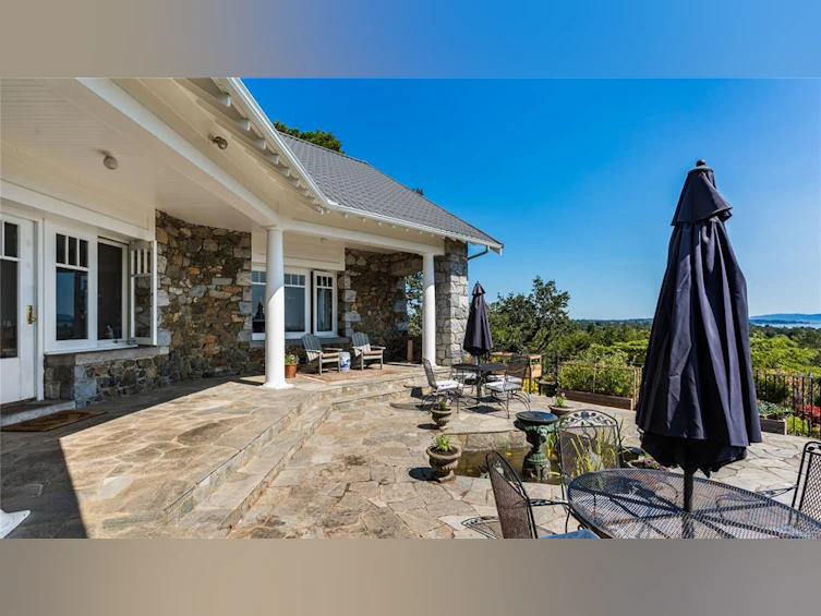 305 Denison Road, Oak Bay, BC, V8S 4K2 - 68