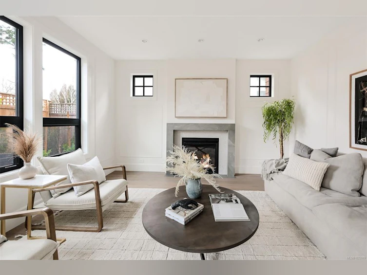 1039 Falkland Road, Oak Bay, BC, V8S 4M3 - 4