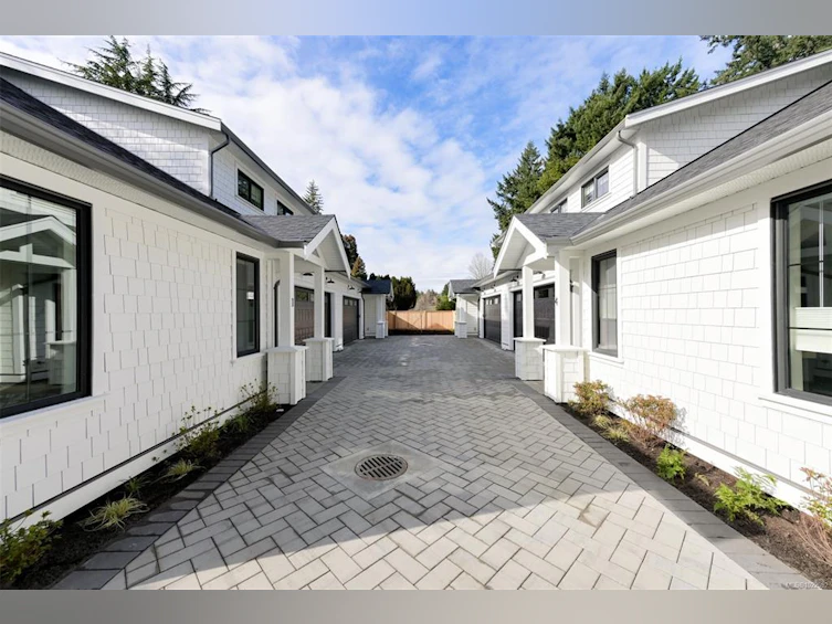 2-5032 Wesley Road, Saanich, BC, V8Y 1Z4 - 67