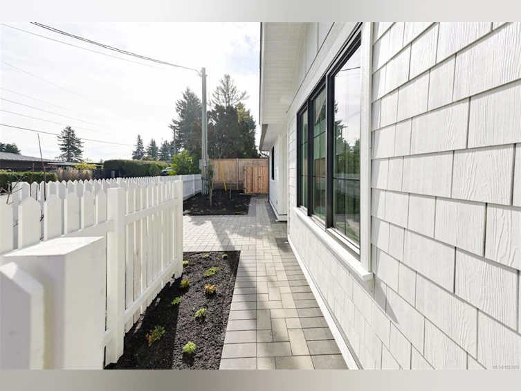 2-5032 Wesley Road, Saanich, BC, V8Y 1Z4 - 64