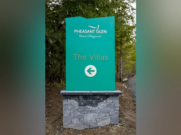 549 Hole In One Drive, Qualicum Beach, BC, V9K 0B9 - 3