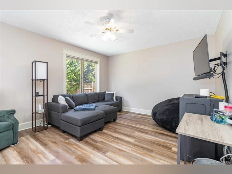 6260 Elaine Way, Central Saanich, BC, V8Z 6A1 - 21