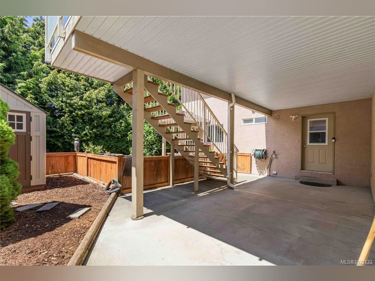 6260 Elaine Way, Central Saanich, BC, V8Z 6A1 - 11