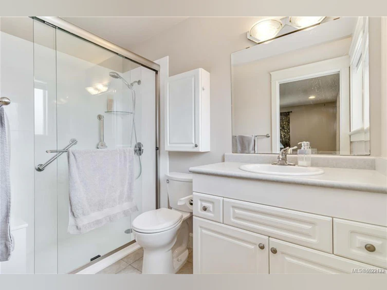6260 Elaine Way, Central Saanich, BC, V8Z 6A1 - 26
