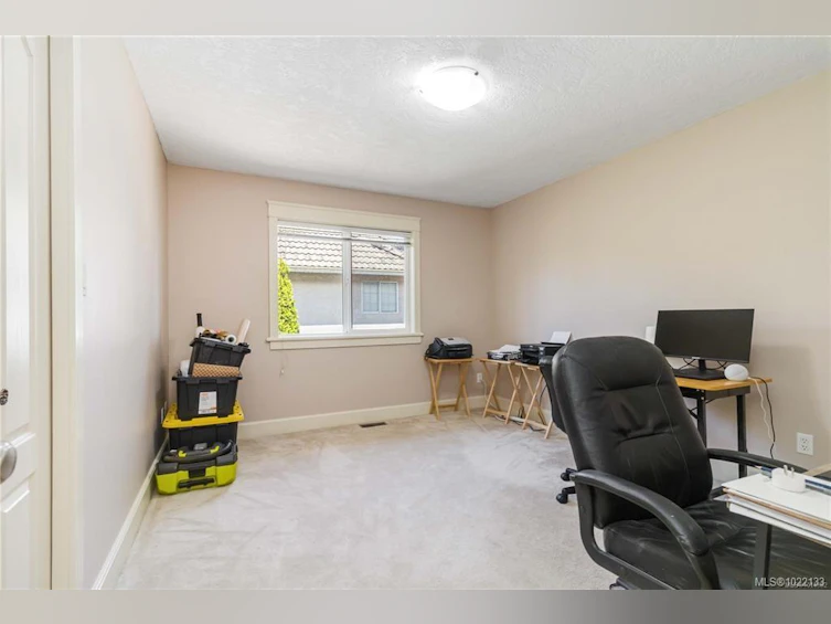 6260 Elaine Way, Central Saanich, BC, V8Z 6A1 - 28