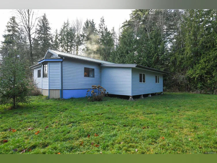 2795 Macaulay Road, Black Creek, BC, V9J 1B9 - 11