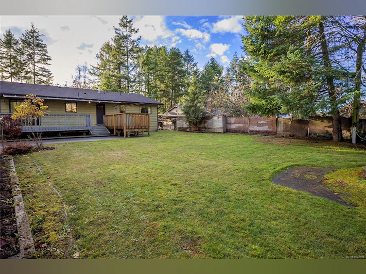 856 Reid Road, French Creek, BC, V9P 2E6 - 11