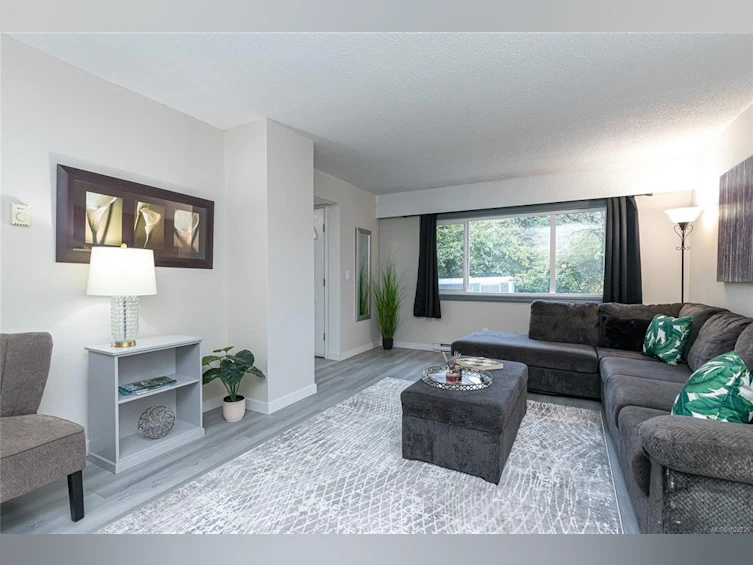 999 Furber Road, Langford, BC, V9B 2T6 - 7