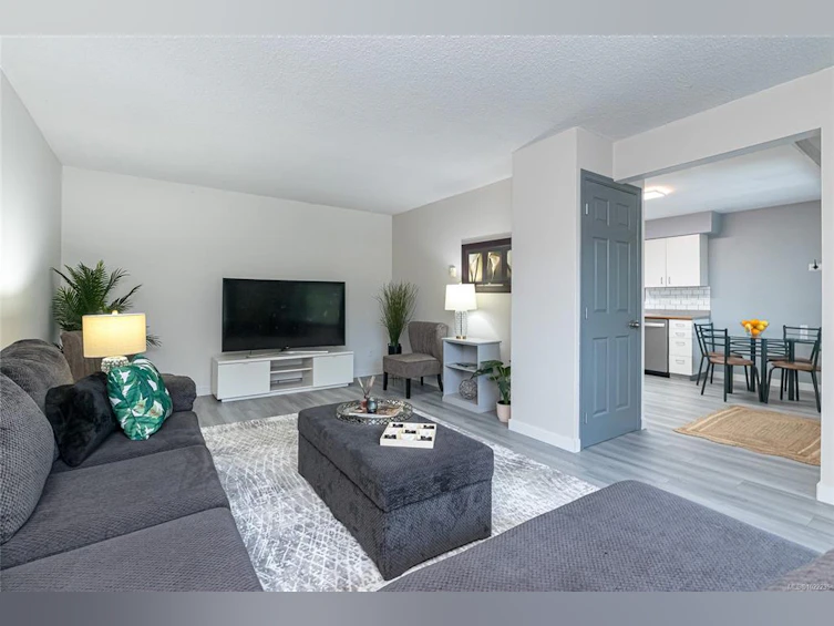 999 Furber Road, Langford, BC, V9B 2T6 - 6