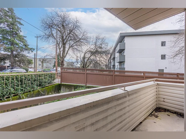 201-1055 Hillside Avenue, Victoria, BC, V8T 2A4 - 13