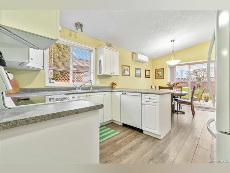 69-7570 Tetayut Road, Central Saanich, BC, V8M 2H4 - 13