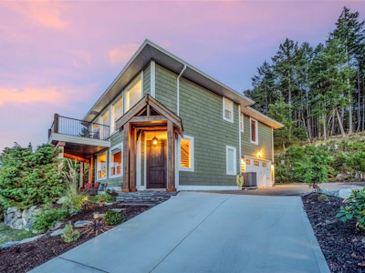3182 Dolphin Drive - 2