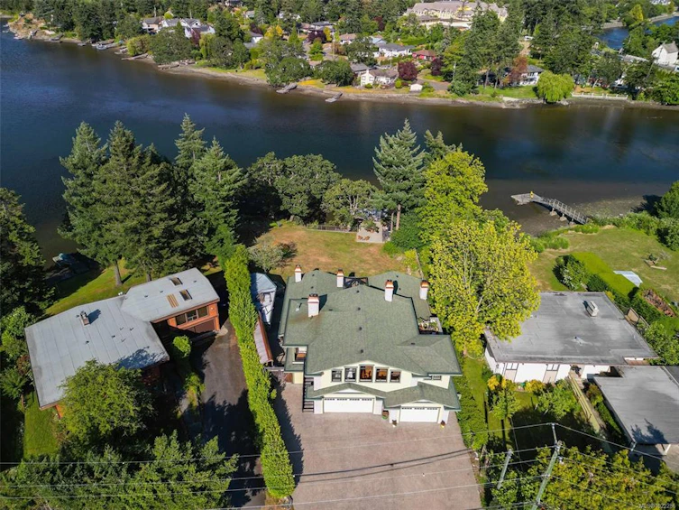 2751 Shoreline Drive, View Royal, BC, V9B 1M7 - 27