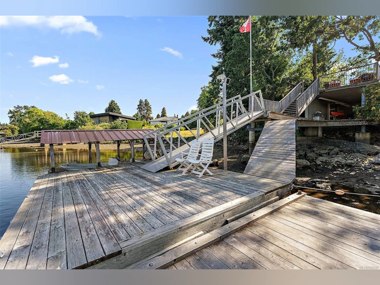 2751 Shoreline Drive, View Royal, BC, V9B 1M7 - 42