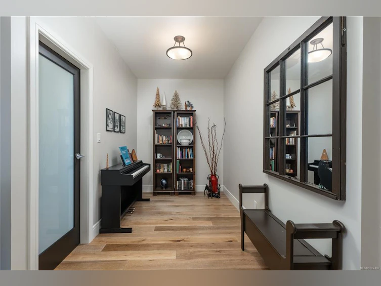 203-2850 Aldwynd Road, Langford, BC, V9B 3S7 - 8