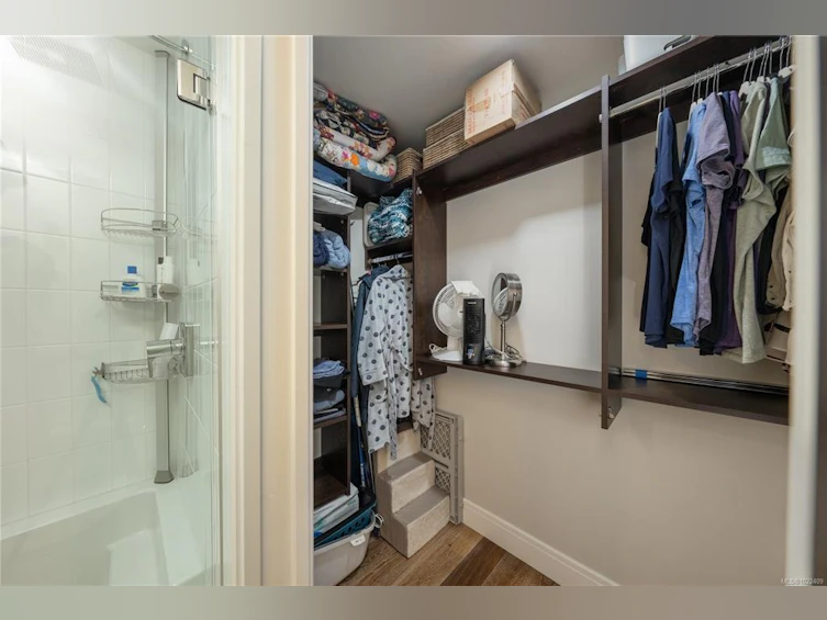 203-2850 Aldwynd Road, Langford, BC, V9B 3S7 - 10
