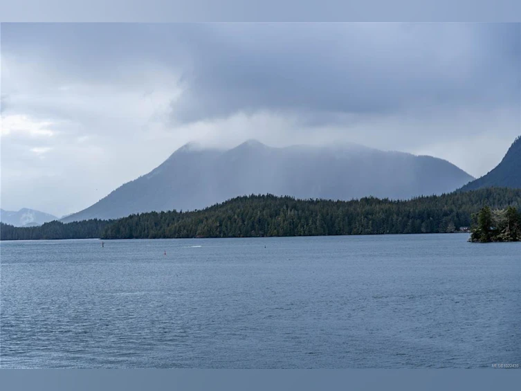 304-368 Main Street, Tofino, BC, V0R 2Z0 - 49