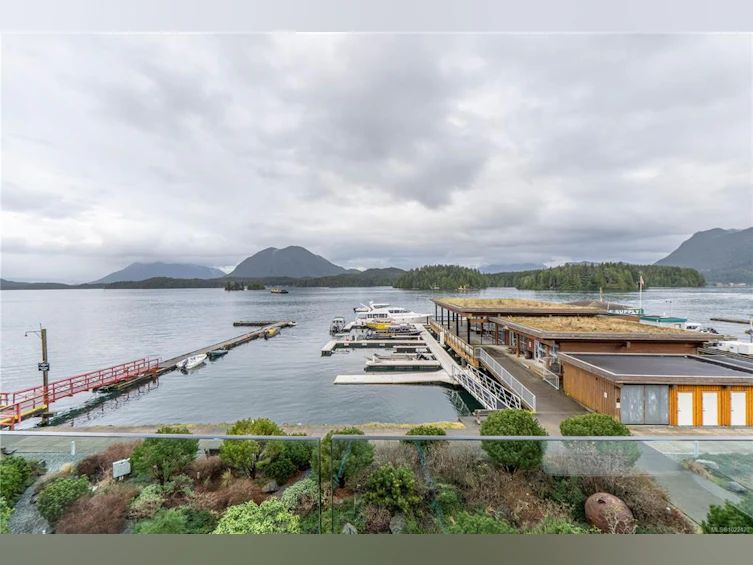 304-368 Main Street, Tofino, BC, V0R 2Z0 - 11