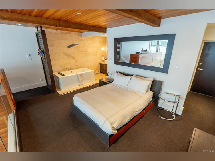304-368 Main Street, Tofino, BC, V0R 2Z0 - 31