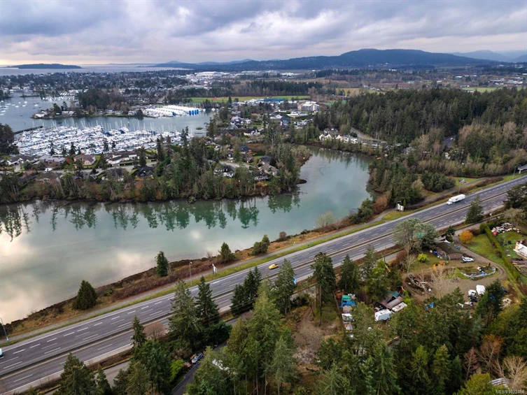 1850 Swartz Bay Road, North Saanich, BC, V8L 5R2 - 4