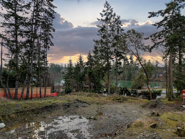 1850 Swartz Bay Road, North Saanich, BC, V8L 5R2 - 7