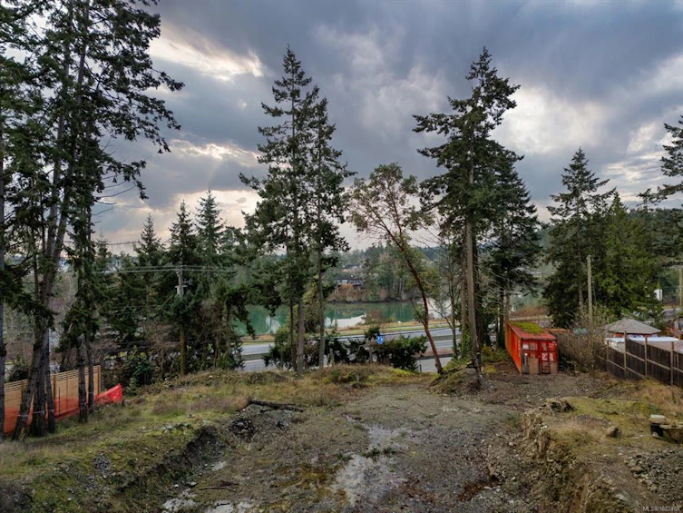 1850 Swartz Bay Road, North Saanich, BC, V8L 5R2 - 8