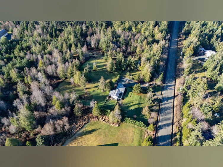 2450/2440 W Whistler Road, Qualicum Beach, BC, V9K 2A6 - 4