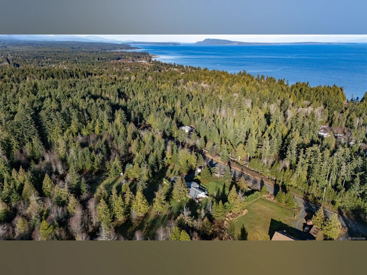 2450/2440 W Whistler Road, Qualicum Beach, BC, V9K 2A6 - 6
