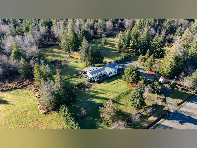 2450/2440 W Whistler Road, Qualicum Beach, BC, V9K 2A6 - 18