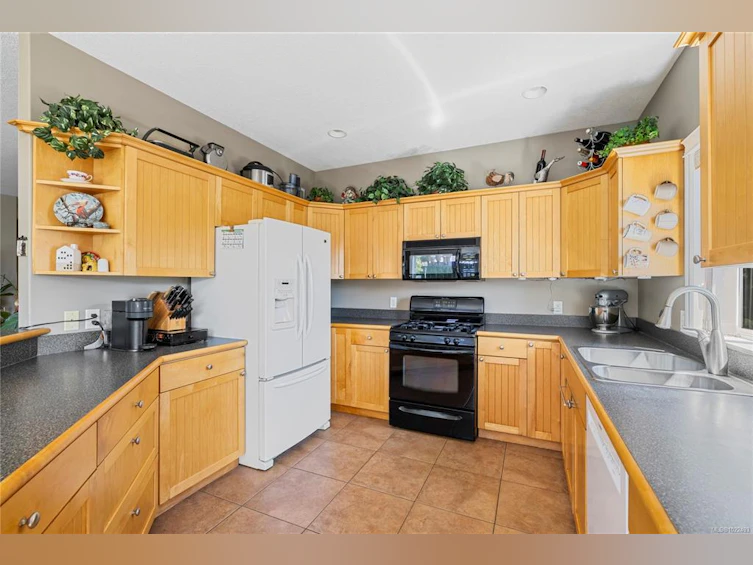6127 Kiara Place, Nanaimo, BC, V9T 6H6 - 5