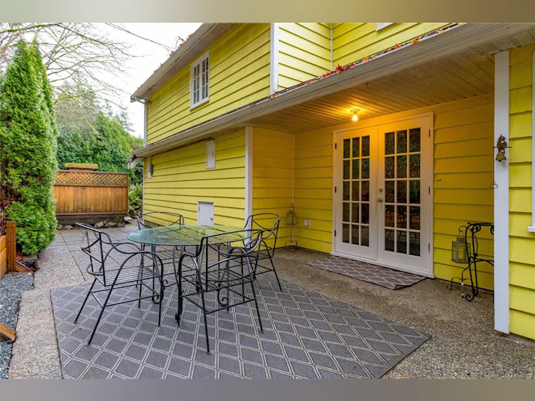 1208 Tatlow Road, North Saanich, BC, V8L 5P3 - 45