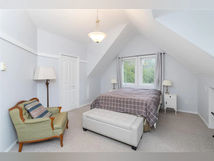 1208 Tatlow Road, North Saanich, BC, V8L 5P3 - 41