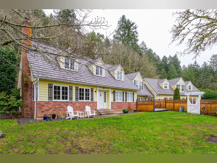 1208 Tatlow Road, North Saanich, BC, V8L 5P3 - 5