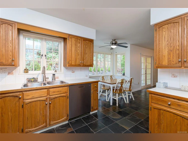 1208 Tatlow Road, North Saanich, BC, V8L 5P3 - 15