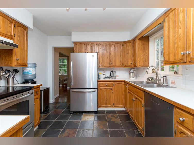 1208 Tatlow Road, North Saanich, BC, V8L 5P3 - 14
