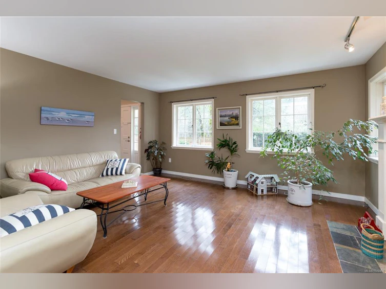 1208 Tatlow Road, North Saanich, BC, V8L 5P3 - 9