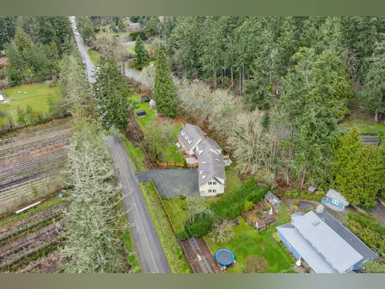 1208 Tatlow Road, North Saanich, BC, V8L 5P3